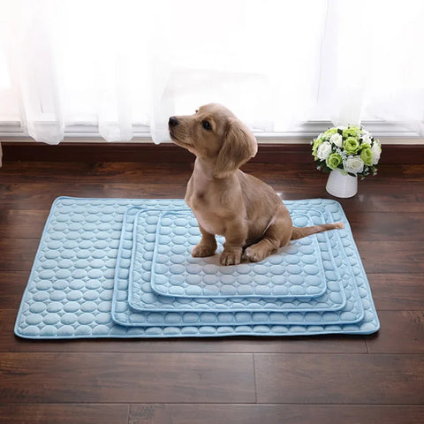 Lightweight Cooling Pet Mat – Washable Summer Pad for Dogs & Cats, Breathable & Soft Cooling Fabric