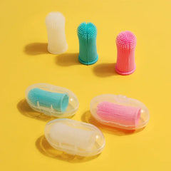 360° Silicone Pet Finger Toothbrush with Case – Gentle Dental Care for Dogs & Cats