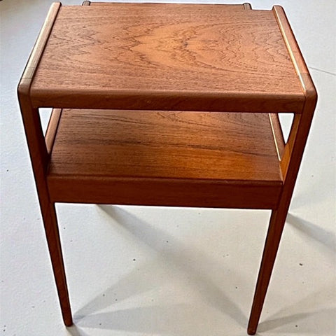 Danish MCM Teak Two-Tier End Table – 1960s Jason Mobler,  Kurt Ostervig Design