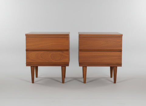 Pair of Refinished 1960s Mid-Century Modern Walnut Nightstands